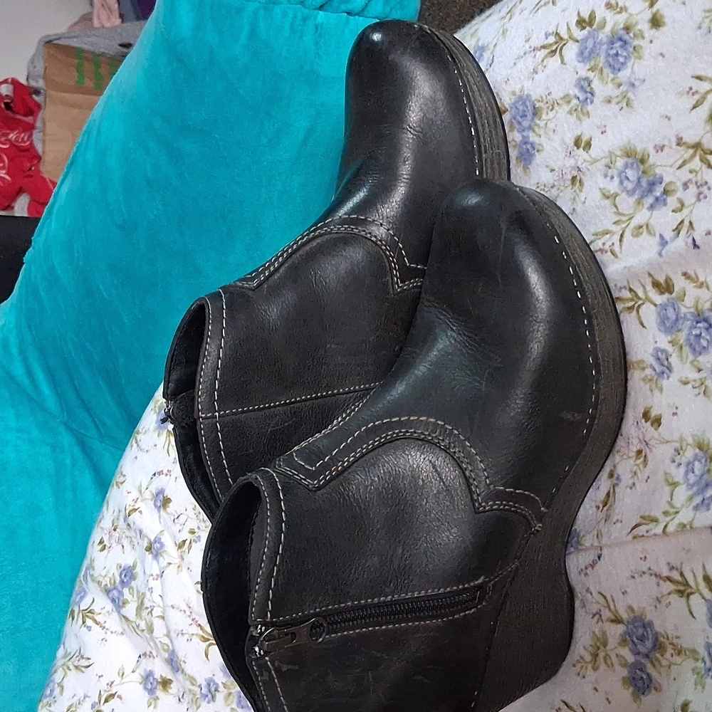 Dansko Black Leather Wedge Boots - Picture 2 of 8